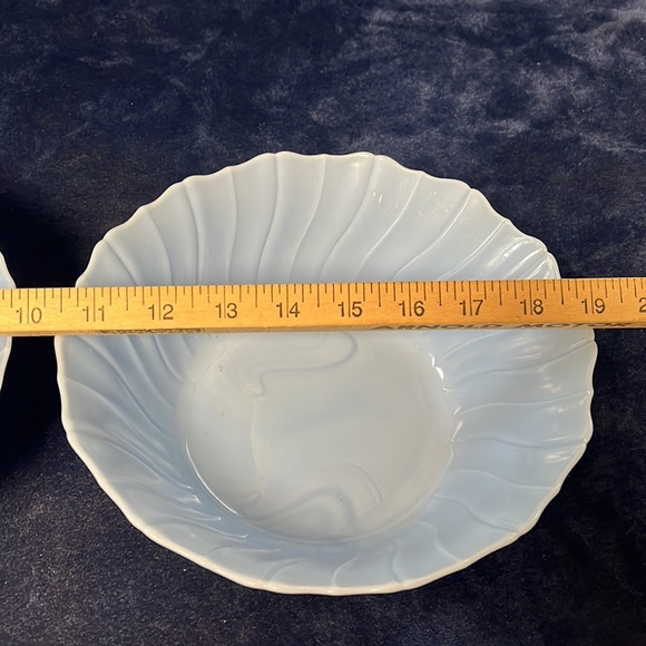 Pair of Vintage Floral Serving Bowls - Picture 5 of 8